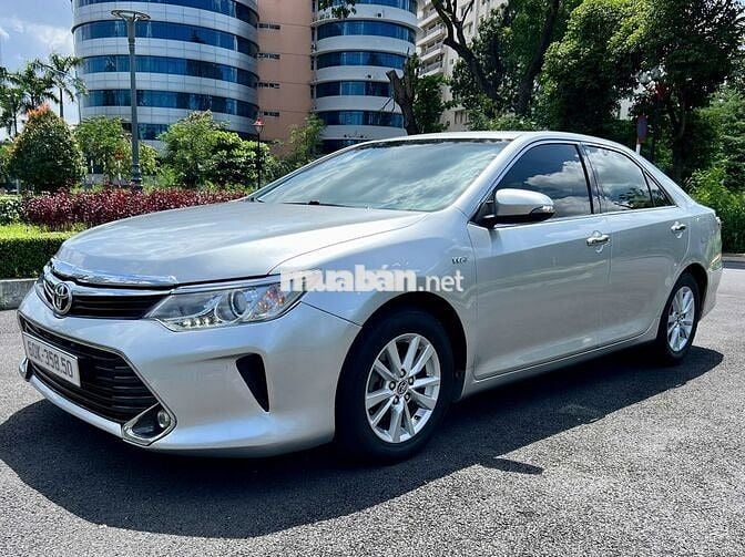 Toyota Camry 2015 2.0E - 90000 km