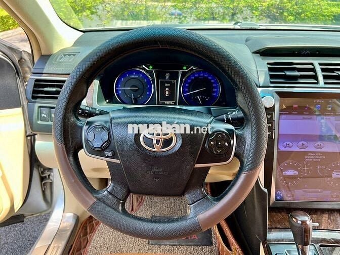 Toyota Camry 2015 2.0E - 90000 km