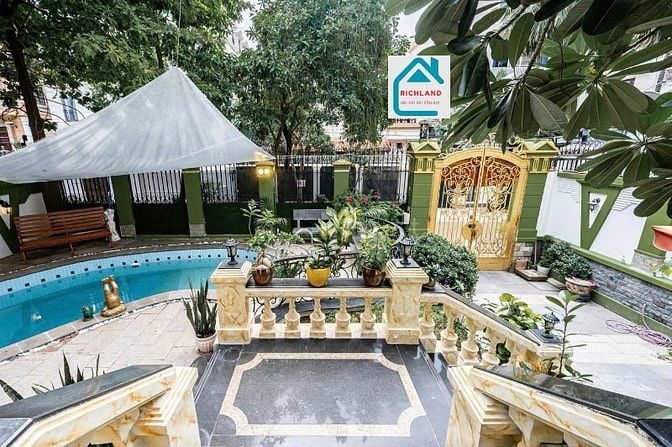 Cho thuê biệt thự mặt tiền Nguyễn Văn Hưởng, Phường Thảo Điền, Quận 2