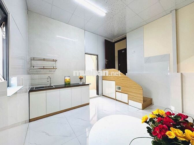 CĂN HỘ 1 PHÒNG NGỦ FULL NỘI THẤT CỬA SỔ TRỜI BAN CÔNG TÁCH BẾP