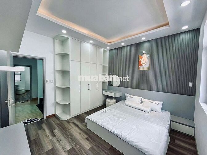 Bán nhà HT17 sau lưng bến xe buýt hiệp thành 4x13m đúc thật 1 tỷ 878