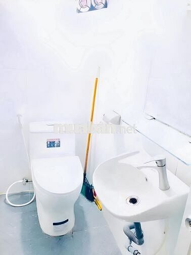 Khai trường KTX Gần Hutech - Ngã tư Hàng Xanh 1km- Bao chi phí