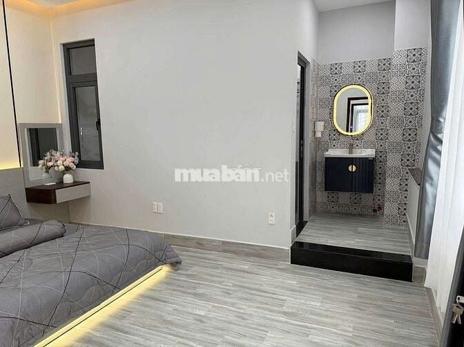 nhà đẹp cho khách hàng muốn ở nơi yên tĩnh không ồnào.xách vali ở ngay