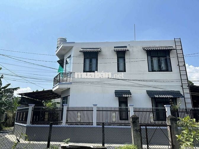 NHÀ BIỆT THỰ VƯỜN- Cấch đường song hành quoc 22 khoang 10 bước chân