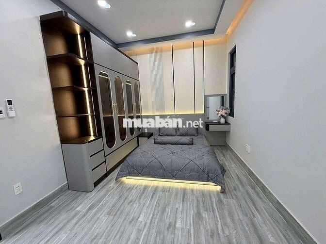 nhà đẹp cho khách hàng muốn ở nơi yên tĩnh không ồnào.xách vali ở ngay