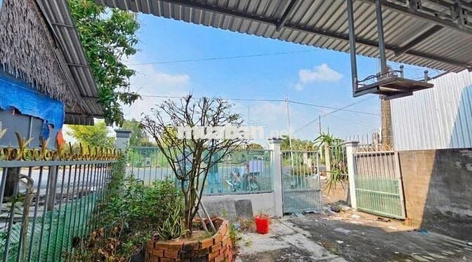 Nhà Kiên cố sân vườn 5x42 –nghỉ dưỡng mát mẻ sát bên TPHCM 815Tr.iệu