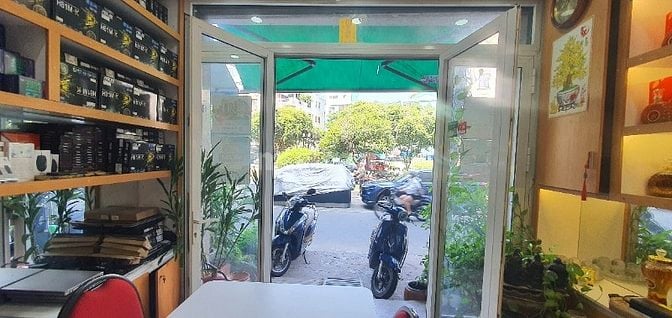 Chính chủ cho thuê showroom mặt tiền khu Hà Đô Quận 10