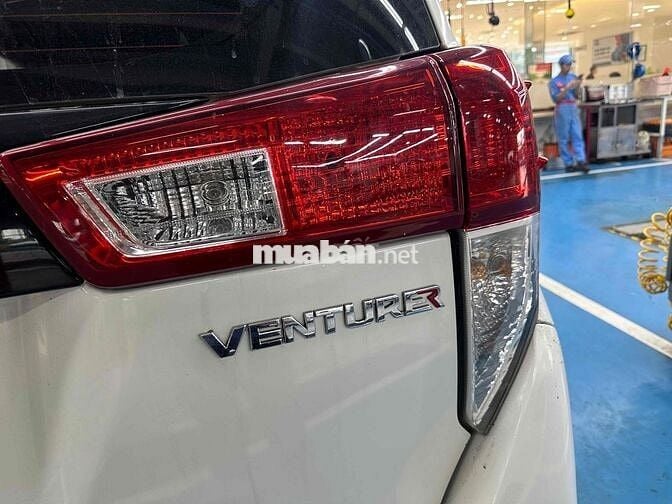 Toyota Innova 2019 2.0 Venturer - 7 c tự động
