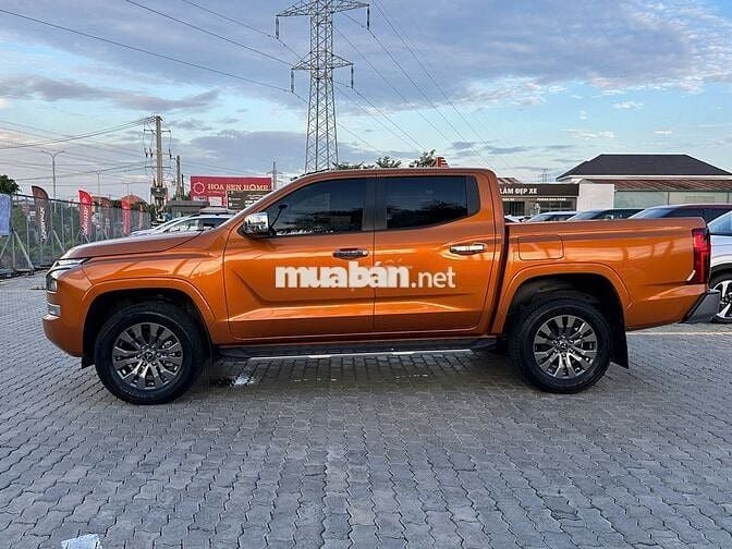 Mitsubishi Triton GLS 4X2 AT 2024 màu Cam