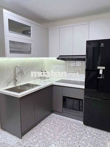 CHO THUÊ NGUYÊN CĂN HẺM XE HƠI