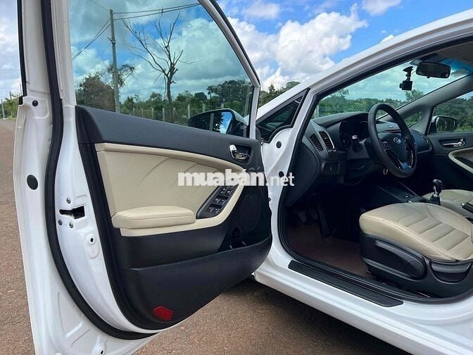 Kia Cerato 2018 1.6 MT - 52000 km Siêu Mới