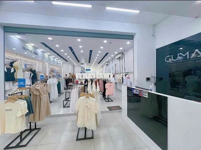 NHÀ MT KHU THƯƠNG HIỆU BÀU CÁT_ 8X18M_ TRỆT 2 LẦU TRỐNG SUỐT.