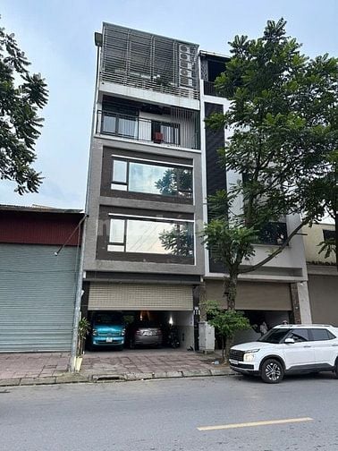 Bán nhà 6 tầng , 110m2 mặt tiền 6m có tầng hầm , thang máy ,content đỗ
