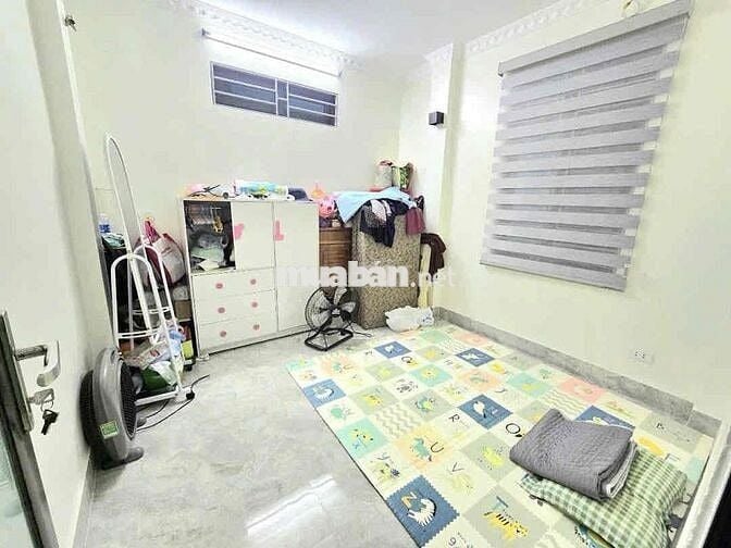 Hiếm ! Bán Nhà trung tâm Đống Đa,Lô góc ngõ nông gần ph