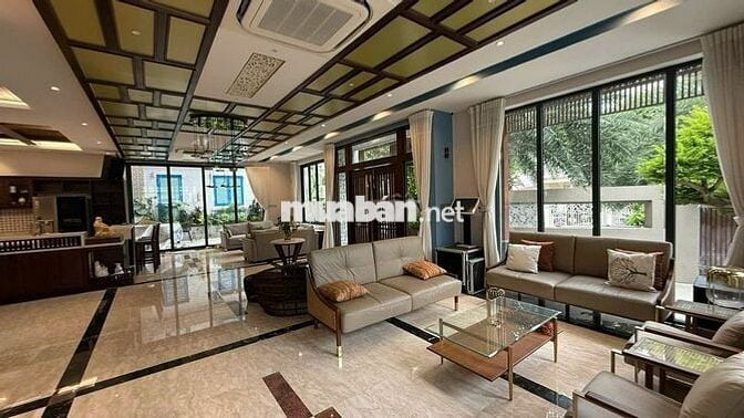 CHO THUÊ BIỆT THỰ QUẬN 7, 6 PHÒNG, CÓ THANG MÁY, NỘI THẤT CAO CẤP