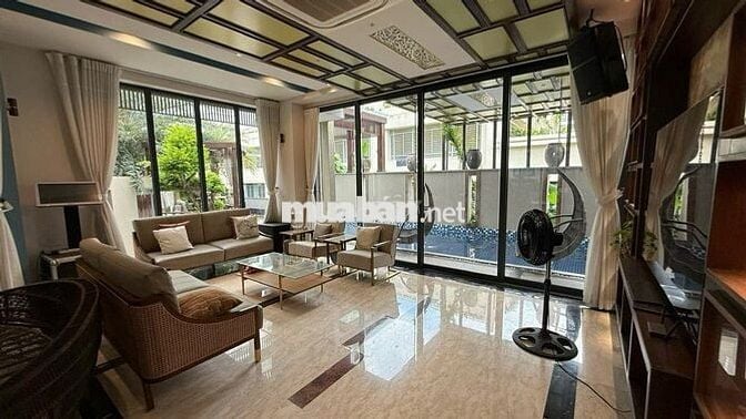 CHO THUÊ BIỆT THỰ QUẬN 7, 6 PHÒNG, CÓ THANG MÁY, NỘI THẤT CAO CẤP