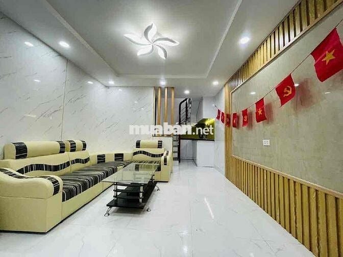 Bán nhà Văn Chương Đống Đa , 4 tầng 21m2, mặt tiền 3,2m, 4 ngủ ,5,6tỷ