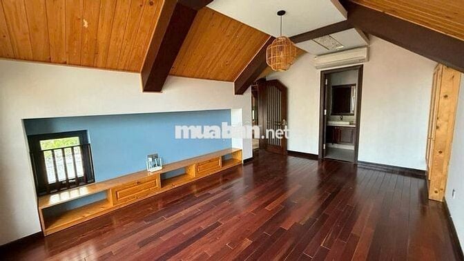 CHO THUÊ BIỆT THỰ QUẬN 7, 6 PHÒNG, CÓ THANG MÁY, NỘI THẤT CAO CẤP