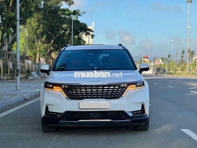 Kia Carnival 2023 Signature 2.2D - 40000 km