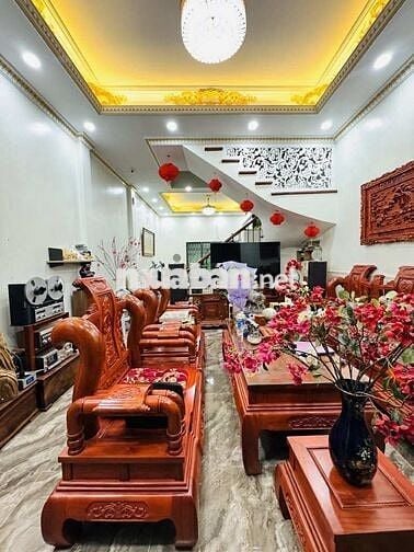 Nhà 120 Dương Văn Bé 62m2 xây 5 tầng full đồ rất đẹp, ngõ thông oto