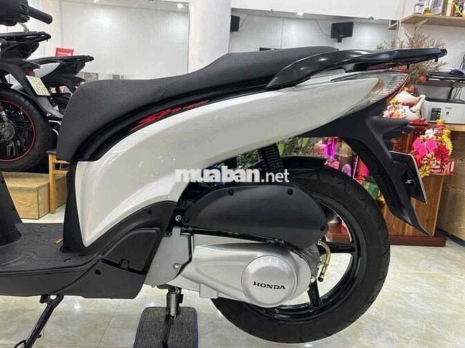 SH 125 NHẬP Ý 3 CỤC XE CHÍNH CHỦ GIÁ CỰC TỐT
