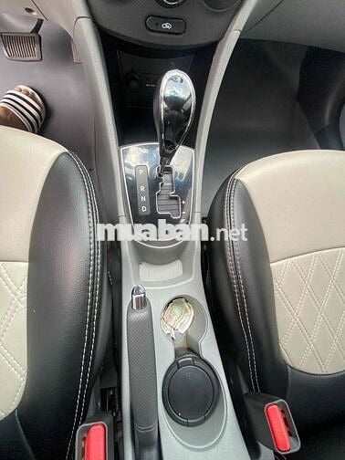 Hyundai Accent 2013 1.4 AT - 82000 km