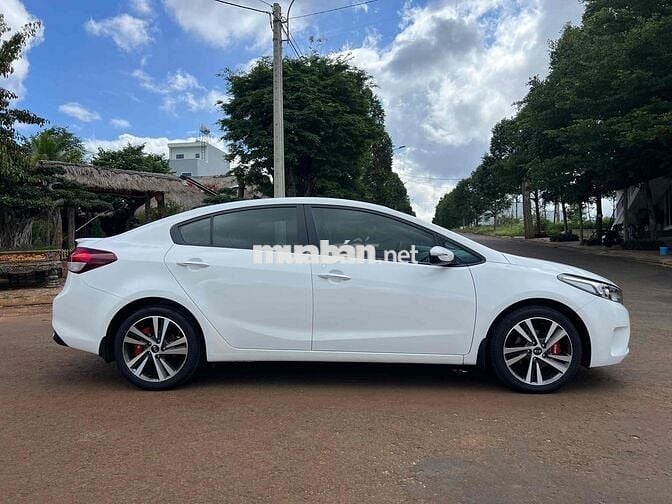 Kia Cerato 2018 1.6 MT - 52000 km Siêu Mới