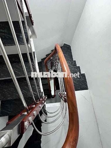 Bán nhà Văn Chương Đống Đa , 4 tầng 21m2, mặt tiền 3,2m, 4 ngủ ,5,6tỷ