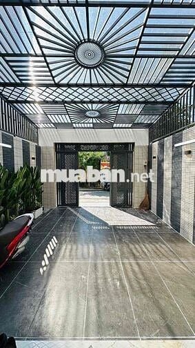 Nhà đẹp thang máy gần cầu Tham Lương, 5x23m 119m2, Tân Thới Nhất Q12