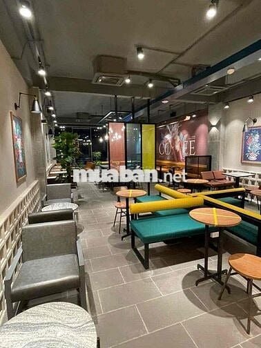 TOÀ NHÀ ĐẸP CHO THUÊ 160 NGUYỄN GIA TRÍ PHƯỜNG 25 QUẬN BÌNH THẠNH