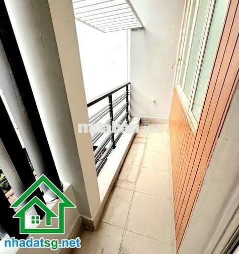 NHÀ MỚI Ở NGAY – HẺM 3 GÁC – CÁCH VÀI CĂN RA MẶT TIỀN – GẦN 4 XÃ