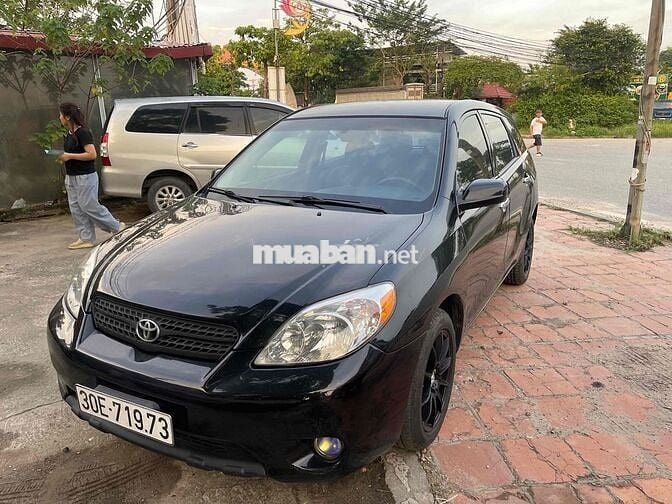 Toyota Matrix nhập canada xe đẹp chất zin cho ae
