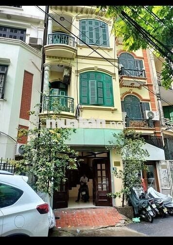Tôi cần bán nhà 2 mặt ngõ ô tô chánh đỗ kinh doanh Hoàng Cầu.