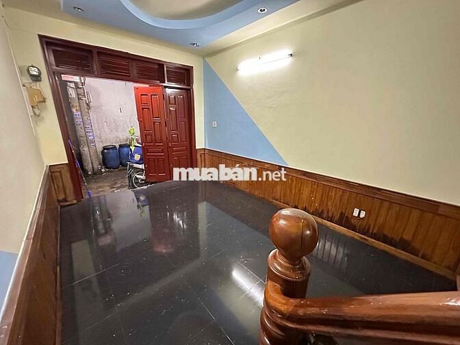 Cho Thuê Nhà Nguyên Căn 3Pn,2WC, 1 Trệt 1 Lầu Ngay Chợ Xóm Nghèo