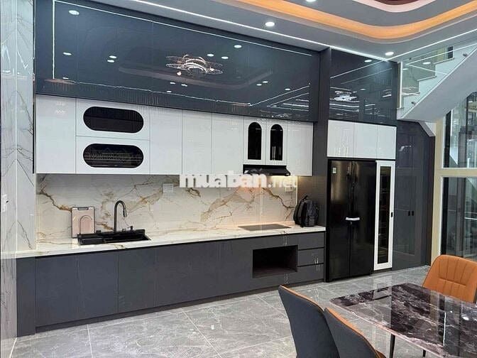 Nhà đẹp thang máy gần cầu Tham Lương, 5x23m 119m2, Tân Thới Nhất Q12