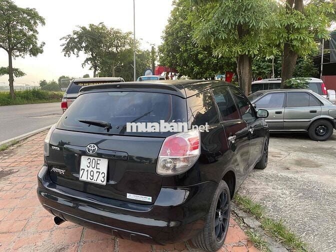 Toyota Matrix nhập canada xe đẹp chất zin cho ae
