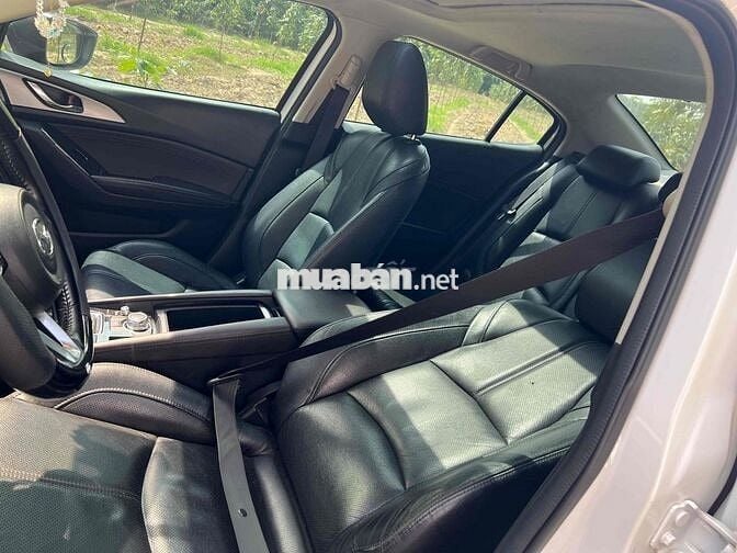 Mazda 3 2018 1.5 AT Sedan - 68000 km