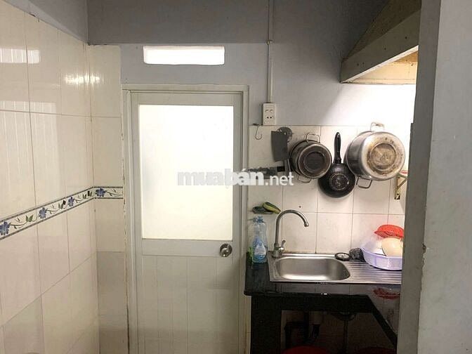 NHÀ NGUYÊN CĂN GIÁ RẺ GẦN SÂN BAY ,GẦN NGÃ 5 CHUỒNG CHÓ