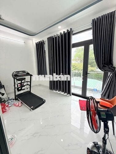 Nhà 2MT hẻm lớn 12m, 3 tầng mới đẹp, giá mềm chỉ 9.2 tỷ (TL)