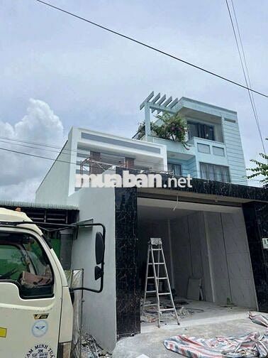 Nhà đẹp 2 tầng xây mới 100%,đường xe tải 6m thông,nhà sạch đẹp ở ngay