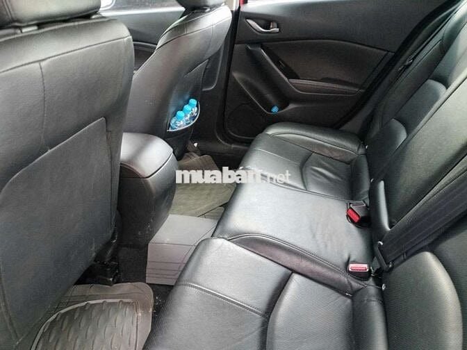 Chủ gửi bán xe Mazda 2018 -chay 35000 km