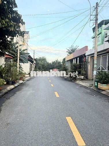 Nhà đúc 1 lầu Mặt tiền Ð.Xuân Thới Sơn 31,nhà đẹp ở ngay