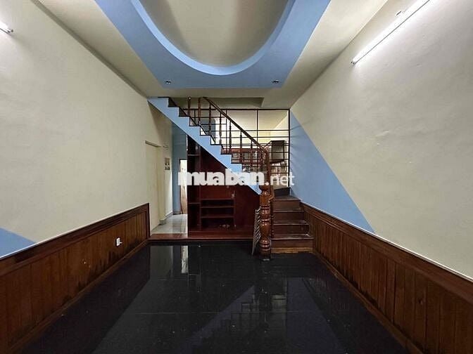 Cho Thuê Nhà Nguyên Căn 3Pn,2WC, 1 Trệt 1 Lầu Ngay Chợ Xóm Nghèo