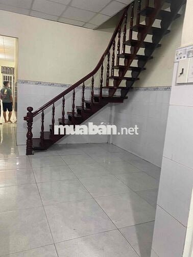 Nhà mặt tiền trệt lửng 4*20 tiện kinh doanh