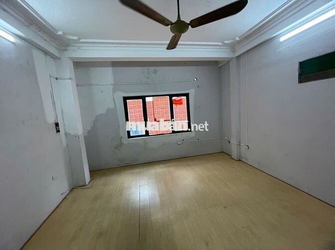 Mặt bằng kinh doanh 5 tầng Mai Hắc Đế – 38 triệu/tháng