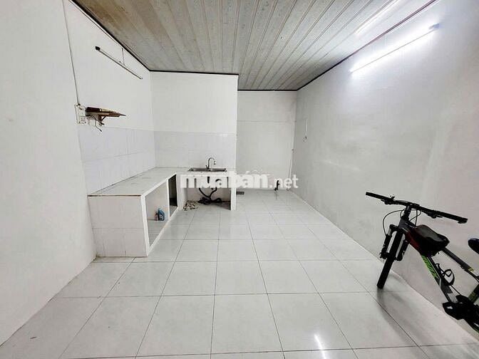 MÌNH CHO THUÊ NHÀ MT KINH DOANH ĐẸP, BÌNH LONG,Q.TÂN PHÚ,CHỈ 17 TRIỆU