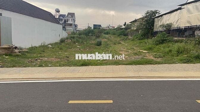 🔥600 m2 SRXD ngang 10,6m, MT đường nhựa 10m trung tâm TT Lạc Dương
