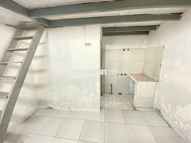 TRỌ GIÁ SIÊU HỜI TẠI NGUYỄN TƯ GIẢN