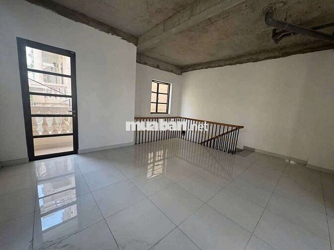 2 góc mặt tiền đường số 3 - citiland p10