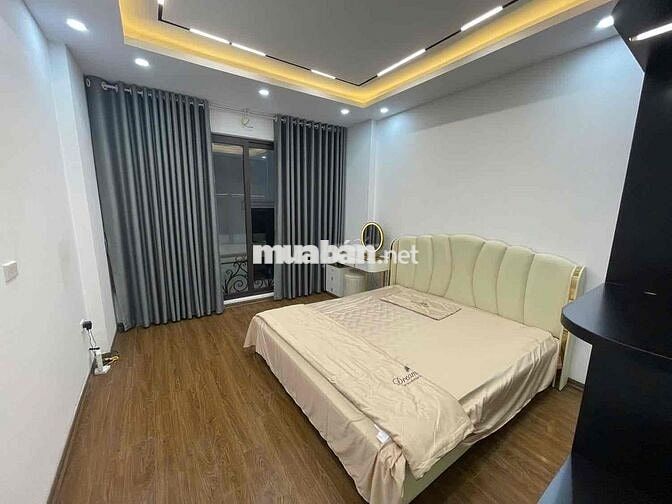 Nhà đẹp Phan Đình Giót! 50m ra ô tô, ngõ ba gác. 35mx5T. Chỉ 8,5 tỷ